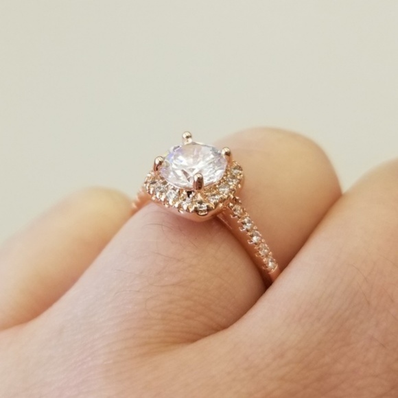 18k 1ct Ring - Picture 8 of 8